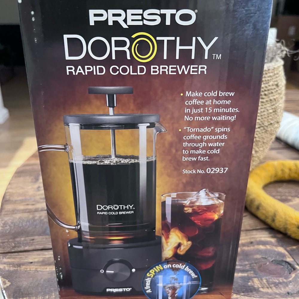 NEW in Box Presto Dorothy Rapid Cold Brewer - Black NEW in Box Retails $50+